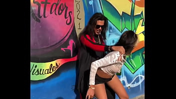 Crazy la perra y ledys castillo