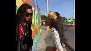 Crazy la perra y ledys castillo