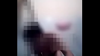 Espiando en el baño