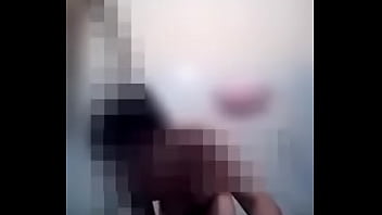 Espiando en el baño