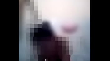 Espiando en el baño