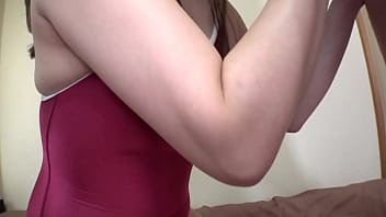 日本のコスプレ巨乳milfとお風呂で秘蔵撮影