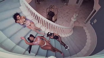 Arianagrandefeatdojaandmegan