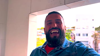 Trailer degustação de outro pau