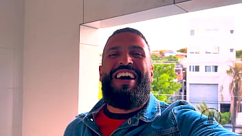 Trailer degustação de outro pau