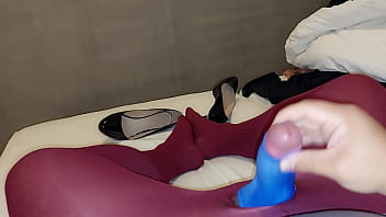 Crossdresser Masturbates And Cum In Pantyhose thumbnail