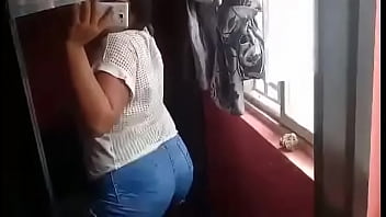 Culona morena sabrosa tan pequeña Culona morena sabrosa tan pequeña