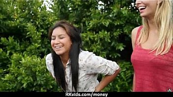 Amateur lets the pussy talk 4