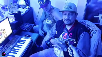 De cantar en los buses a creador de master compositor y cantante