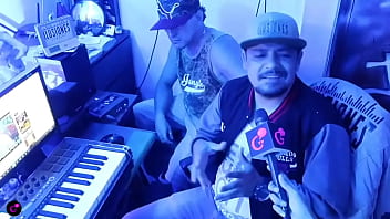 De cantar en los buses a creador de master compositor y cantante