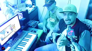 De cantar en los buses a creador de master compositor y cantante