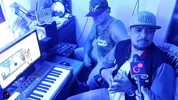 De cantar en los buses a creador de master compositor y cantante