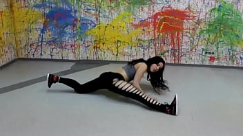 Twerk & booty shake dance contest m boowi