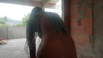 Convencí a la mujer de mi hermanastra de follar conmigo y que rico lo chupa Convencí a la mujer de mi hermanastra de follar conmigo y que rico lo chupa