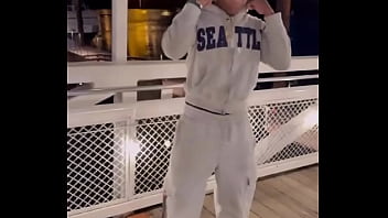 I’ll cut my hair when i touch 4m’s