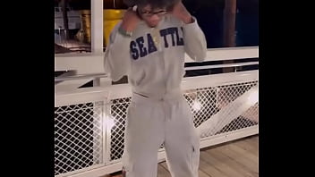 I’ll cut my hair when i touch 4m’s