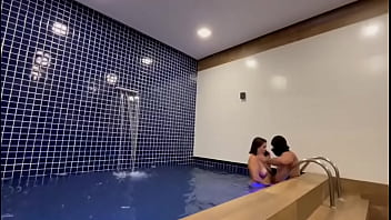 Gozando gostoso com a dani cardillo sem a minha dona descobrir