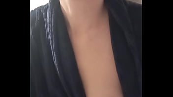 Bonjour mes coquins je vous offre le café