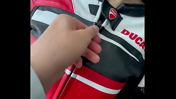 Good motorcycle gear is very heavy ducati one love ️