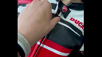 Good motorcycle gear is very heavy ducati one love ️