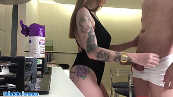 Fiz meu pau de lanche pra safada e deixei sua buceta recheada de porra completo no sheer e red 8