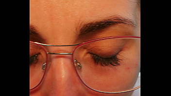 Blowjob and fuck in the car vertical