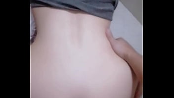 Creampie en el baño