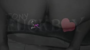 Señora de culo su marido no la llena y le da permiso de tener amigos a ella le gusta por el culo y siempre pide mas