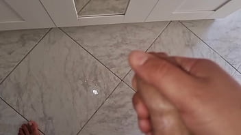 Attimi di sborra intensa da bere guarda come vengo sega infinita con cazzo grosso