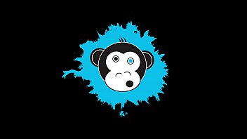 Hot babes have a threesome