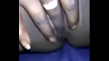 Ebony pussy lips sitting just rite