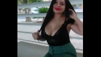 Putita tetona Putita tetona
