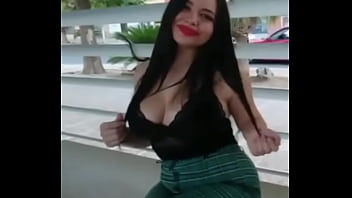 Putita tetona