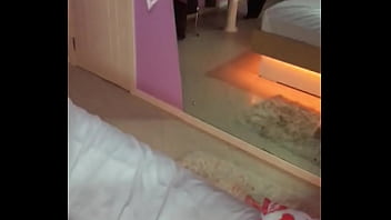 Gostosa chupando a rola do print