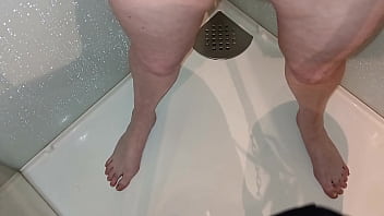 Jeux coquins avec mon esclave