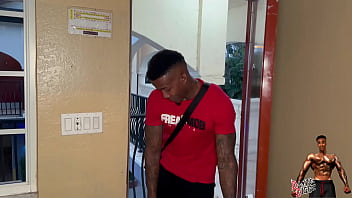 Bbc slut ebony baddie lil bleu j gets bbc dicked down at a sex hotel