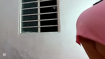 Que buena chupada le da a mi verga gordita cachonda empleada de servicio