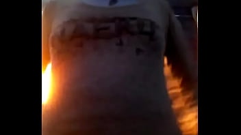 Chibola abriendo el culo