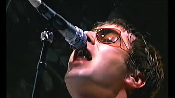 Liam y noel gallagher se follan al puto mundo en earls court