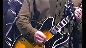 Liam y noel gallagher se follan al puto mundo en earls court