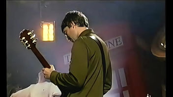 Liam y noel gallagher se follan al puto mundo en earls court