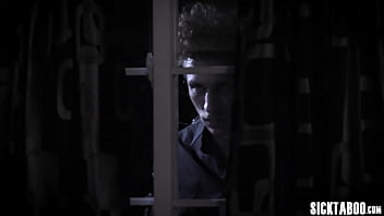 Hot babe banged by a bad client