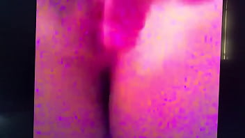 Jeune salope ce masturbe