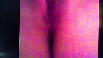 Jeune salope ce masturbe