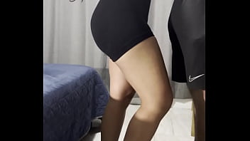 Asi son las entregas de tanga a mis suscriptores donde sienten mis nalgas y me dejan toda su lechita sobre mi