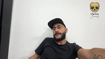 I'm left alone with my soldier friend so i can suck his cock