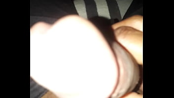 Alguém quer engolir esse pau