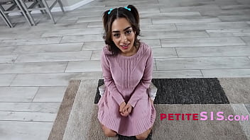 Tiny stepsis wants to make squirt Tiny stepsis wants to make squirt