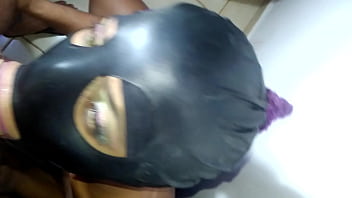 Adoro muito ganhar leitinho na cara quando estou molhadinha