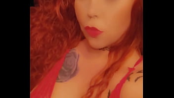 Roxycrimson in sexy redd beautiful eyes